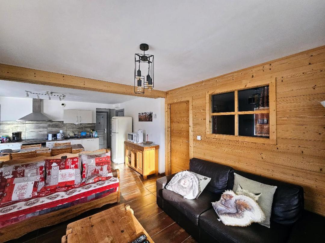 Magnifique Appartement A La Montagne Classe 4 Etoiles Chapelle-des-Bois Exterior photo